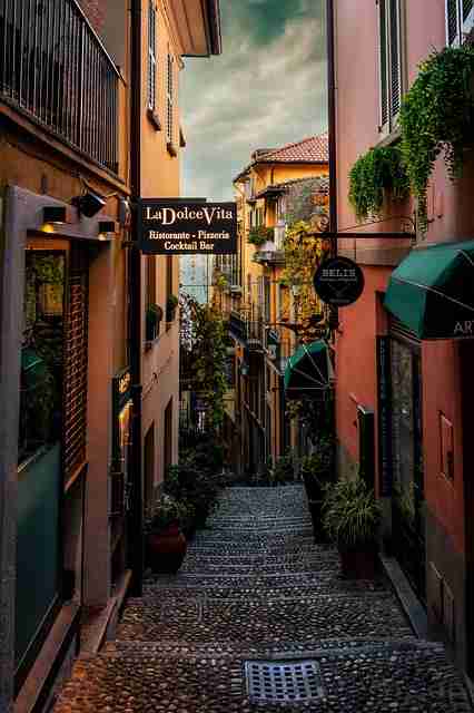 海角网站彩蛋解析:极限挑战全程高能